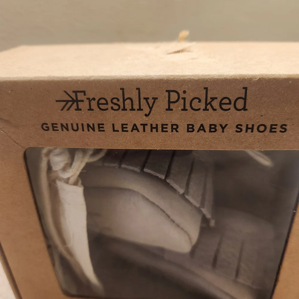 New Inbox Freshly Picked Kids Moccasins - Light Gray Size 0